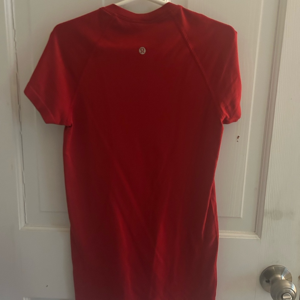 Lululemon Red T-Shirt